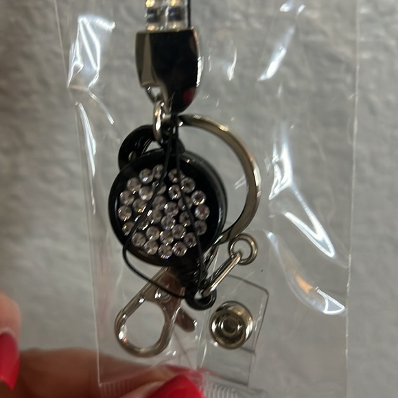Silver gem lanyard and badge reel new in package - Picture 2 of 3